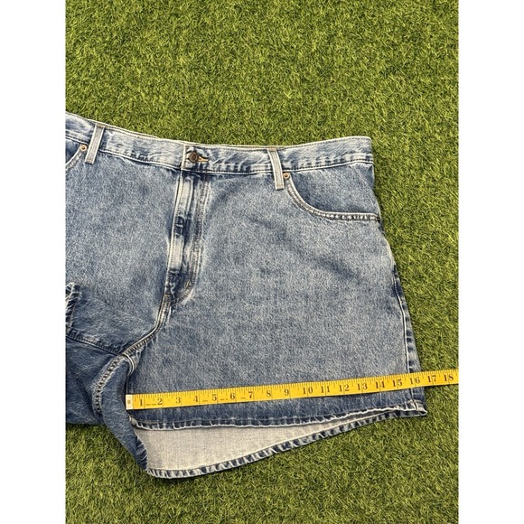 Levis High Waisted Mom Shorts Plus 24W Medium Blue Wash Denim Jean Jorts Cotton - Picture 11 of 12
